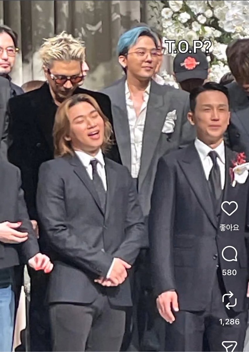 5sxqtop4's tweet photo. 모자썼을때 귀가 저렇게 뾰족한 사람이라……. https://t.co/eNmUh2t0N1