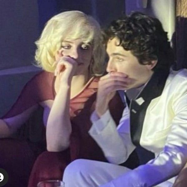 stayingofmyfeet's tweet photo. "billie estava no metgala, não fui chamado, eu não sou NINGUÉM e o timotheé TAMBÉM estava lá [...] os fãs dela me enviam uma foto dos dois sentados proximos no chao apenas conversando... então eu pensei: ok... isso é chato mas ok"

O CIÚMES do ex da billie com a dupla TIMOTHILLIE https://t.co/d4997C1VRX