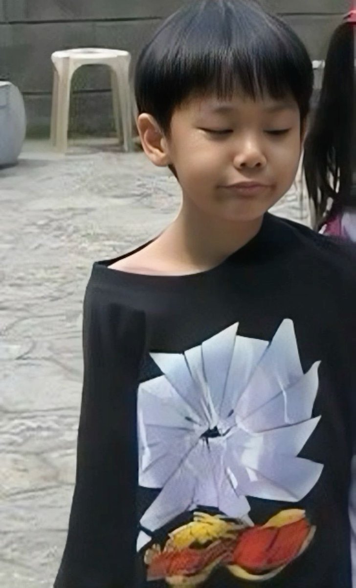thedream_aty's tweet photo. นายดิวไม่โตขึ้นเลยหนิ ทำปากคว่ำเหมือนน้องดิวเบบี๋เลยน่ารักกกกกก 🫳🏻🐶🤎 https://t.co/7EUUQkgpmV