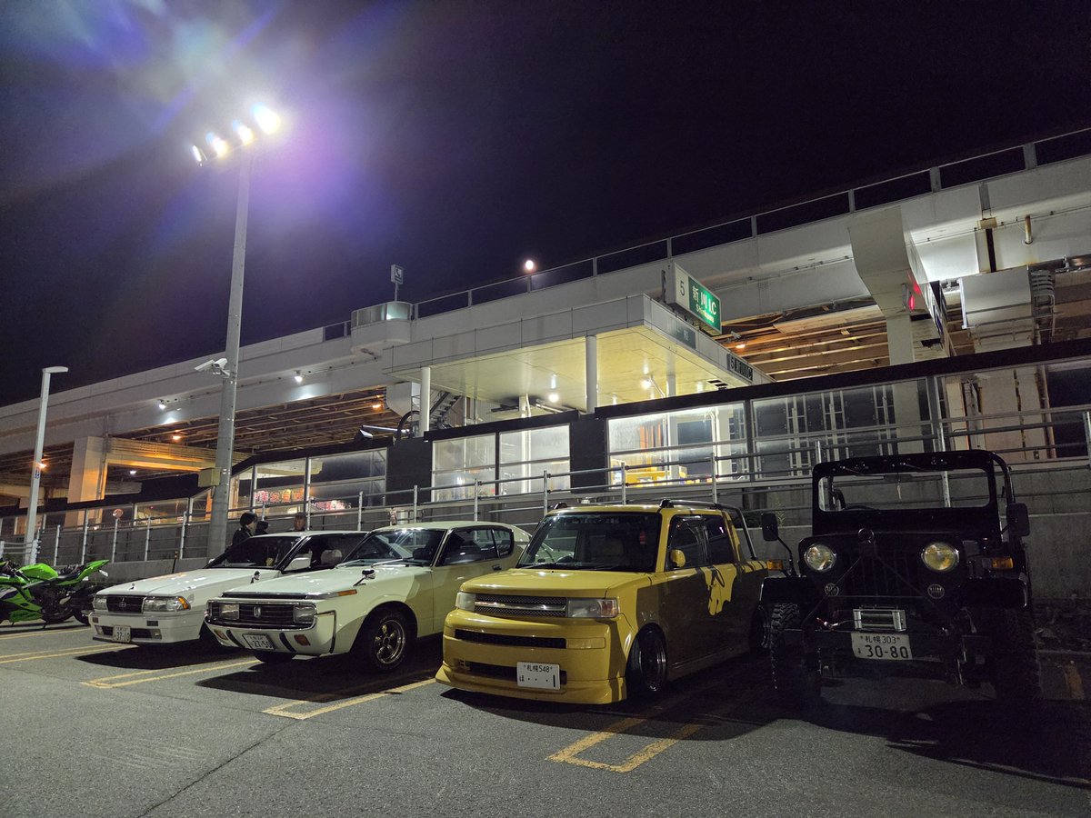 senn19235's tweet photo. 異様な車達 https://t.co/8TkOb4vrbG
