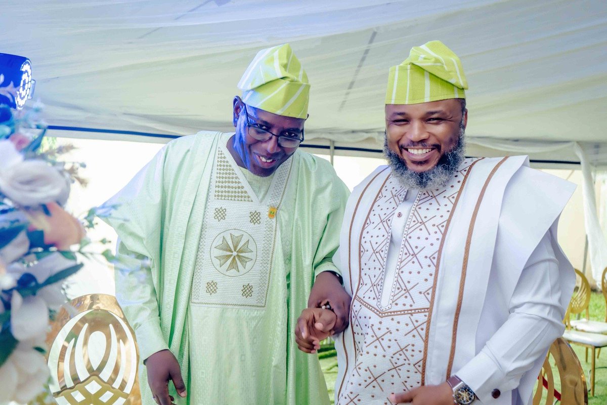mikeachimugu01's tweet photo. Ijebu Ode. 

Because it's my colleague's mother's 80th. https://t.co/thIn3gCurt