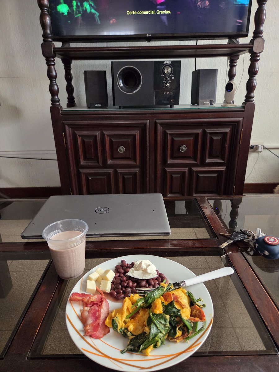 AlecraM1293's tweet photo. Ya desayunaron? https://t.co/KEvKot4swh