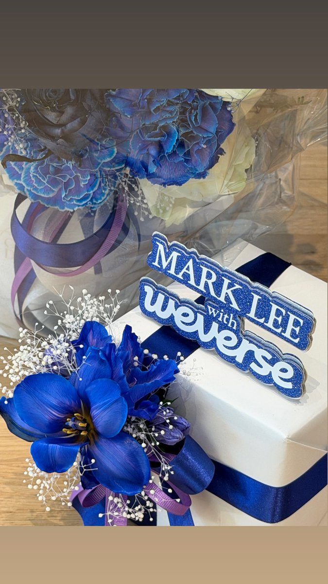 MARKLEE_TH's tweet photo. 260802 uprmlabel instagram story update

ของขวัญจากทาง @weverseofficial

#오랜내여름민형아생일축하해
#AlwayswithMarkLee
#MarkLee #마크리 https://t.co/WVuwz5nW6C