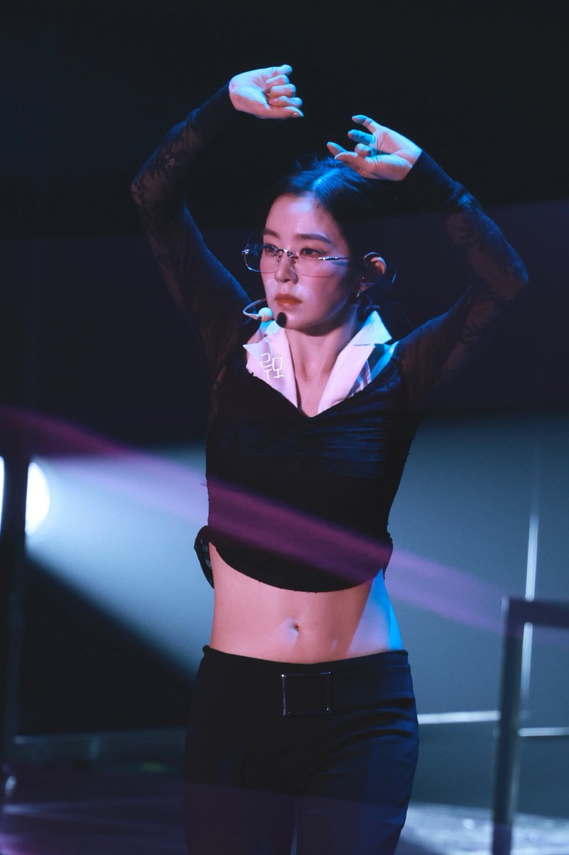 luo_603's tweet photo. 260801 팬콘 중콘  #아이린 #irene https://t.co/cYgQLXHLgH
