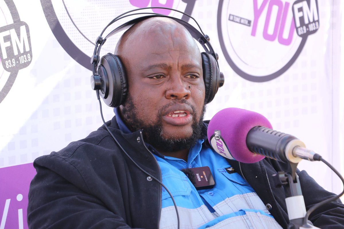YOUFM898's tweet photo. Our #MiddayBoost team was on the ground at the Thuntsha Lerole programme, bringing you conversations with the Premier, MECs and community members shaping the future of the North West.
#YOUFM898 #InTuneWithYou https://t.co/jb8gLmjv0J