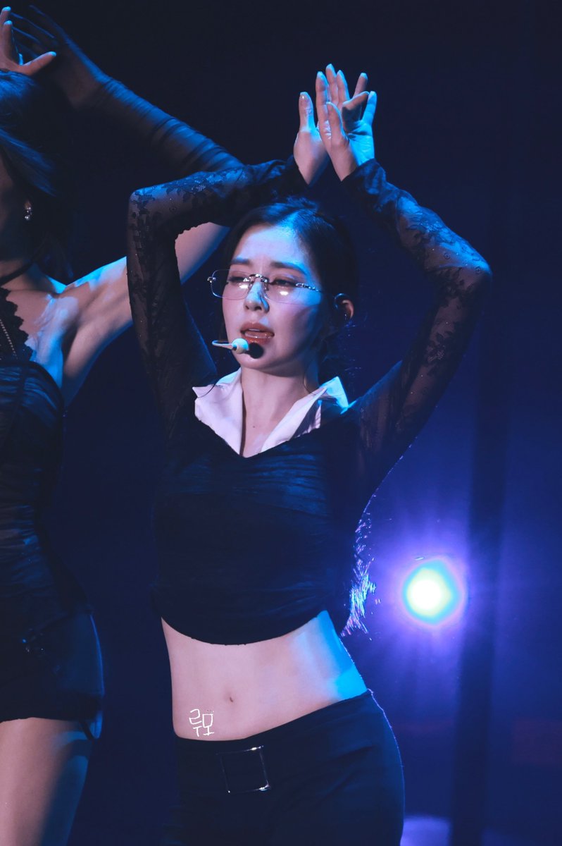 luo_603's tweet photo. 260801 팬콘 중콘  #아이린 #irene https://t.co/qEHI9Maj5C