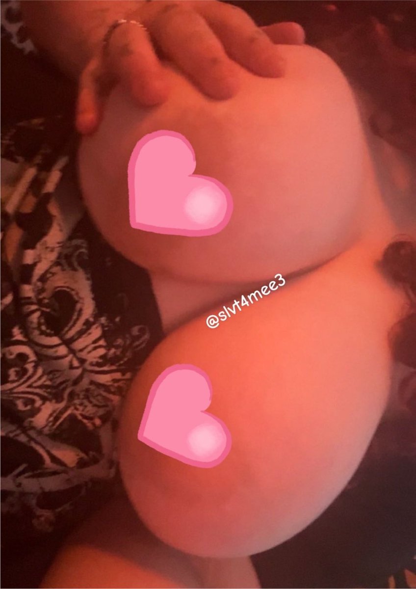 slvt4mee3's tweet photo. whos horny and buyin rn? dm me daddyy #buyingcontent #sellingnudes #nsfwtwt https://t.co/qPMZNyhqlN