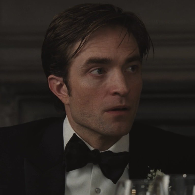 batt1nsonbf's tweet photo. he’s so beautiful it hurts https://t.co/o9GfbocLfN