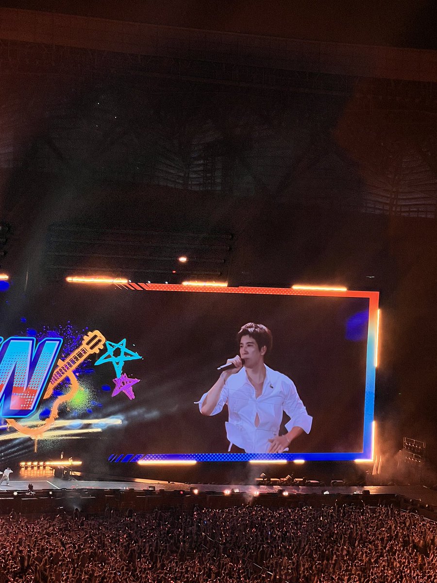 Fishyovo_'s tweet photo. 白衬衣🥰最好了 https://t.co/D1VX9VhxT8