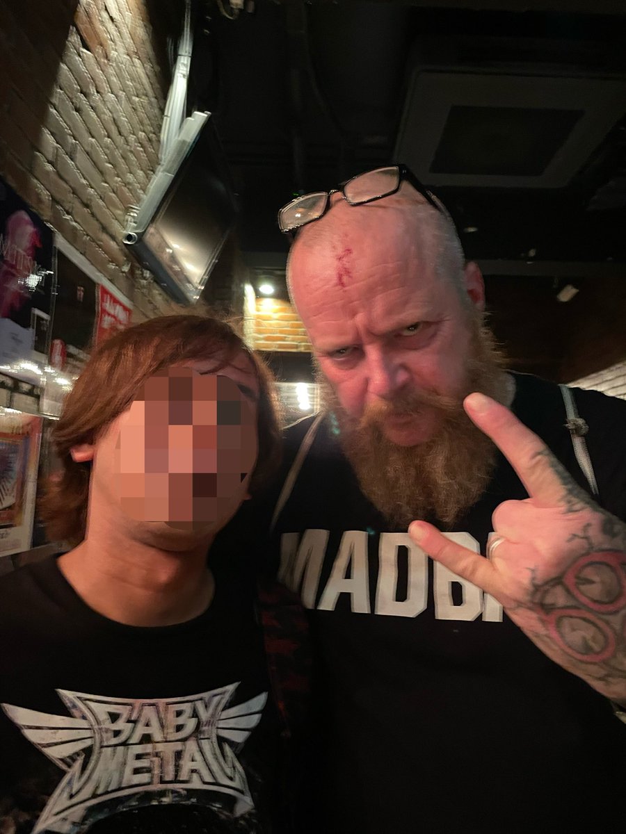 nanimetal66's tweet photo. 7月のツーショットとツーチェキの思い出！
最果てのハイライト ゆりつん
NANIMONO ひなたゆま,朝比奈ろん,紫苑りんか
THE HAUNTED
marco alo
ola englund
patrik jensen
Adrian erlandsson
#NANIMONO #最果てのハイライト #THEHAUNTED #ゆりつん #ゆまなのだっ #ろんろん対局中 https://t.co/k0BErrBoDh