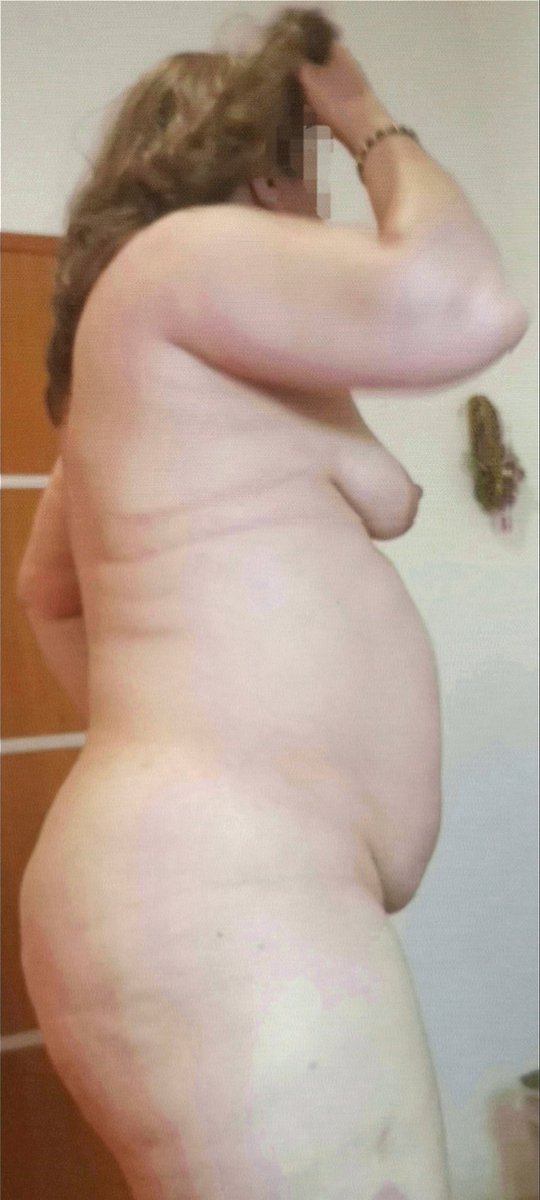 Arfavepu's tweet photo. @AlFaHotwife Desnuda... https://t.co/t9X8PyNf3b