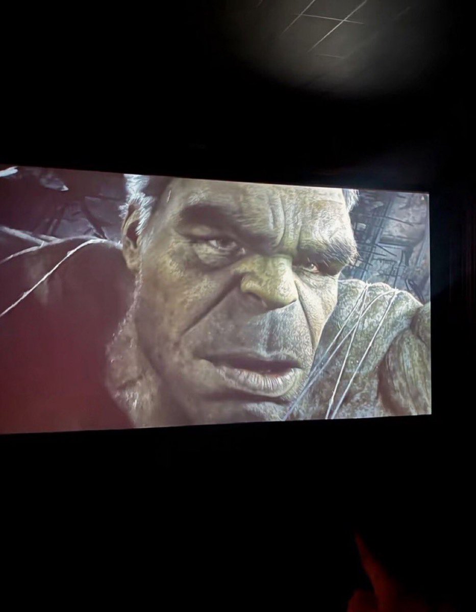 Deylaney01's tweet photo. wtf? #spidermanbrandnewday https://t.co/gt7Q2Yy91t