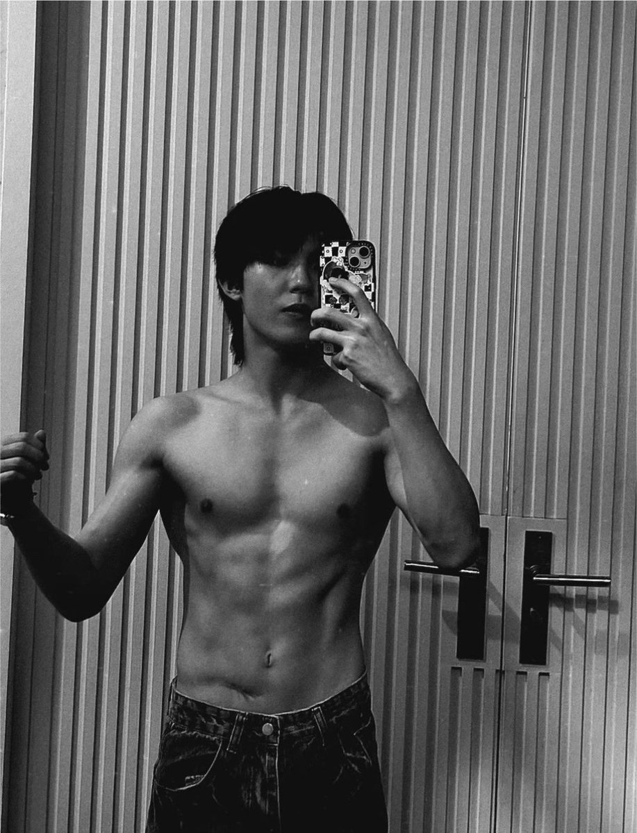 winyynny's tweet photo. baru kemarin gw gendong dede pake kain jarik https://t.co/dQoTBOQRU3