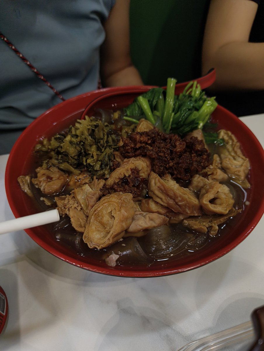 _ToToRoTY_'s tweet photo. Medium heat was no match 🔥
The unique kind of Shanghai spiciness though 😋 https://t.co/1TufpCM7Og