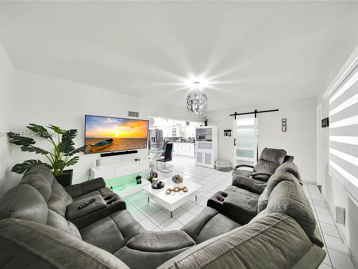 PrimeRealtyP1's tweet photo. For sale 🔥
$483,000
3 beds

2 baths
1,167 sqft
333 NW 60th Ave, Miami, FL 33126 Est.
Listing updated: July 31, 2026 at 07:13am

Listed by:Prime Realty Partners 
For more inquiry and inspection 
Send a DM or contact primerealtypartners@zohomail.com!

#fyp #realestate #familyhome https://t.co/BUFFNWQdCv
