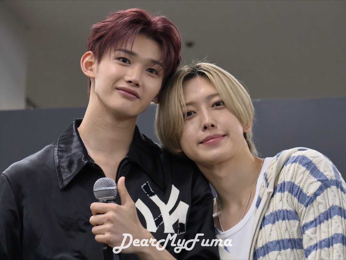 DearMyFuma's tweet photo. 260801 &amp;TEAM We on Fire スプサ 大阪

ほっぺたくっつけて♡

#andteam #앤팀 https://t.co/8ManNUTwbf
