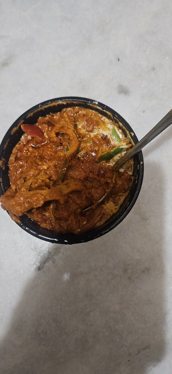 abhis74304's tweet photo. I orderd tawa chaap from apni rasoi but chaap ki quality bahut cheap 3rd class he specially restraunt me jakar mene change karwaya but same issue tawa chaap baasa he or kharab ho chuka he but restraunt wale manne kl tyar ni he what should i do now @Zomato_india @zomatocare reply https://t.co/KizMSoHZIO