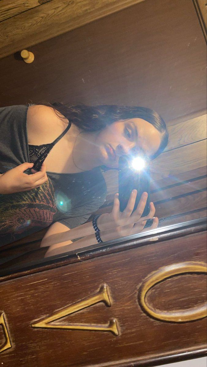 AvaHeart_22's tweet photo. Mmm fuckk😋 I’m rlly horny, hope you like these pics from me:)😘 come check out my OF for a lot more I don’t post here✨ https://t.co/1cvoD32Uwq