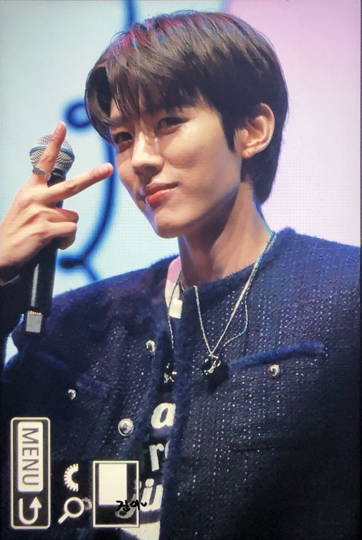 GIN82709's tweet photo. 260801 이성열 생일파티 <Yeol-Summer Night> 밤공

예 v(◦'ωˉ◦)~♡ 

 #성열 #이성열 #인피니트 #SUNGYEOL #LEESUNGYEOL #INFINITE https://t.co/dQ5P1X9GQx
