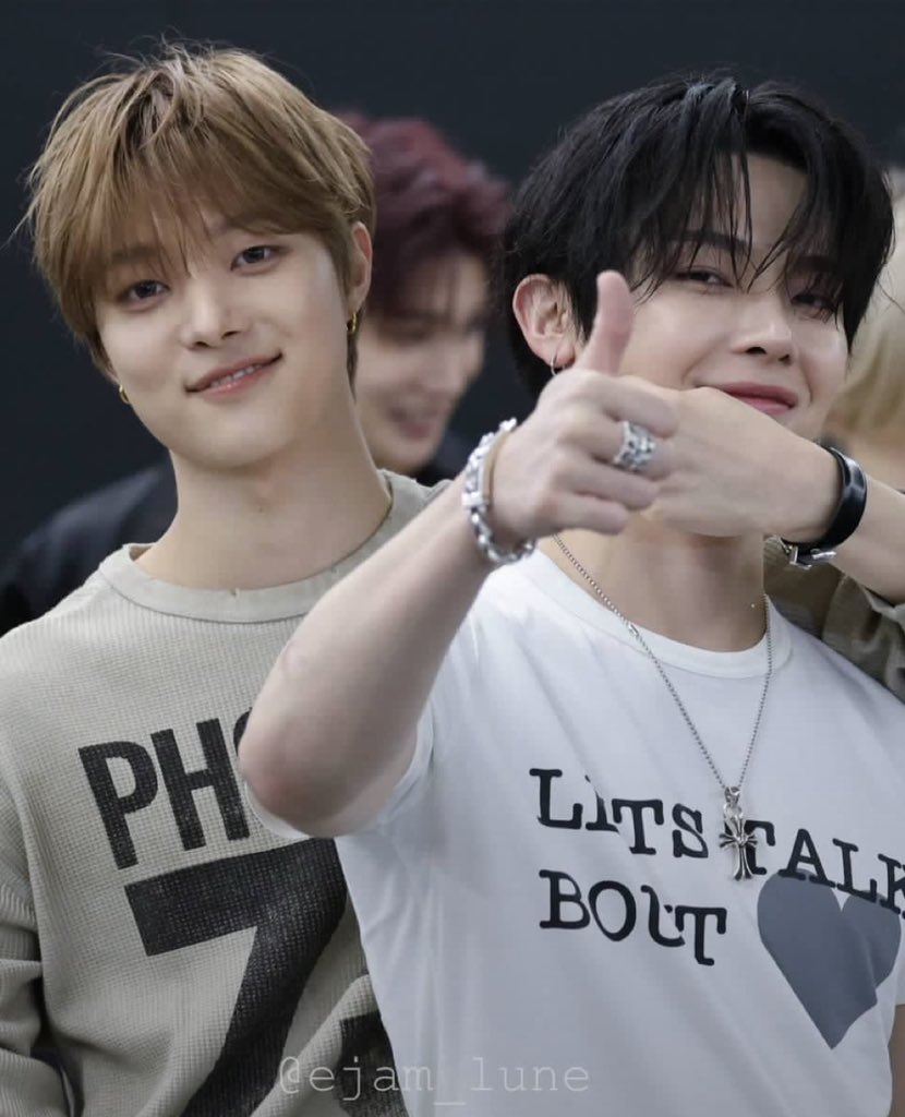 bunniewiju's tweet photo. NICHOJOO CUTIE PIES OF THE WORLD AWWWW before and after being told they’re “so cool” 😭❤️😭❤️😭❤️ https://t.co/9XngNb6SMy