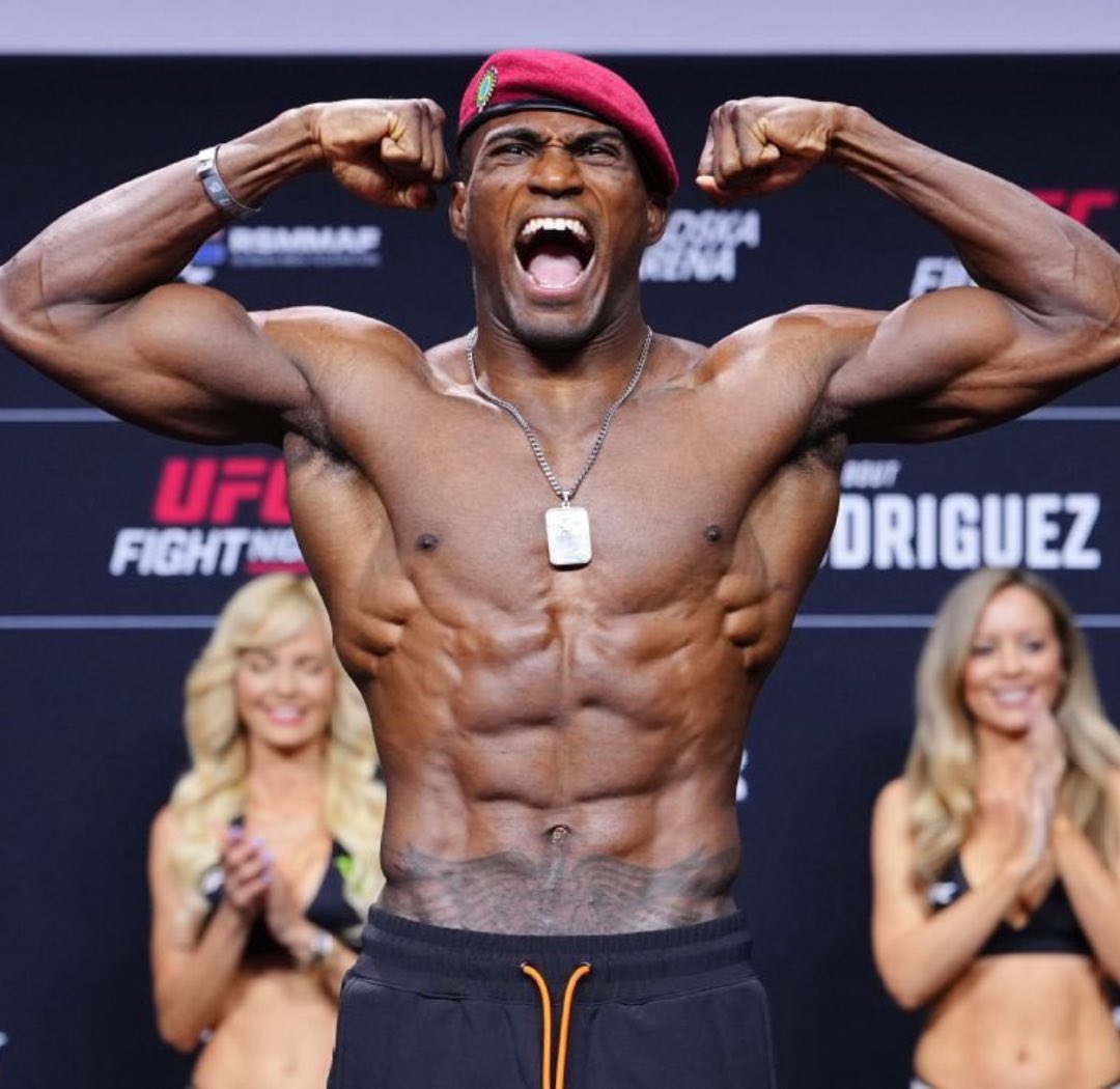 clippedfighting's tweet photo. Welterweight: Michael Oliveira (10-0) https://t.co/TxsRzXg1CP