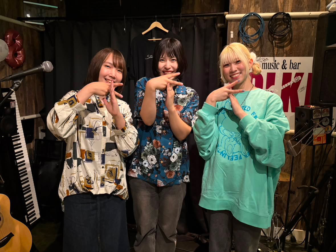 hamusand_0603's tweet photo. 【〜2026/08/1〜】📍#FOLKIE 

昨夜は『〜夜空に咲く〜』
ありがとうございました！！
8月最初も楽しくスタート切れました🥰✨️

《🎧》
・ハシリダス
・drip
・うらがえし
・ラベンダー
・ルリアン
・これからの話

《📸》
やまさん（1.2）
スーパーポンチマンさん（3）
ザキヤマさん（4）
#ななは https://t.co/9WtKGUS8ko
