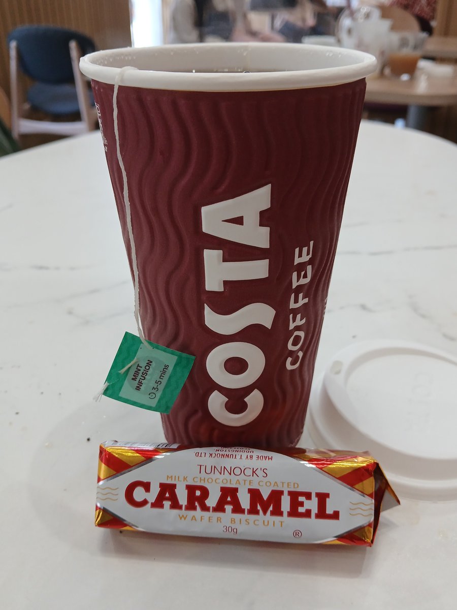 clairywairy88's tweet photo. So, a beautiful 23 degrees βοΈ in sunny #Bath and i've stopped off for a refreshing #HydrationBreak at Costa with a #TunnocksCaramelWafer The king π of the chocolate biscuit!x π€ βοΈ #AugustSunshine π https://t.co/nd59kbktHo
