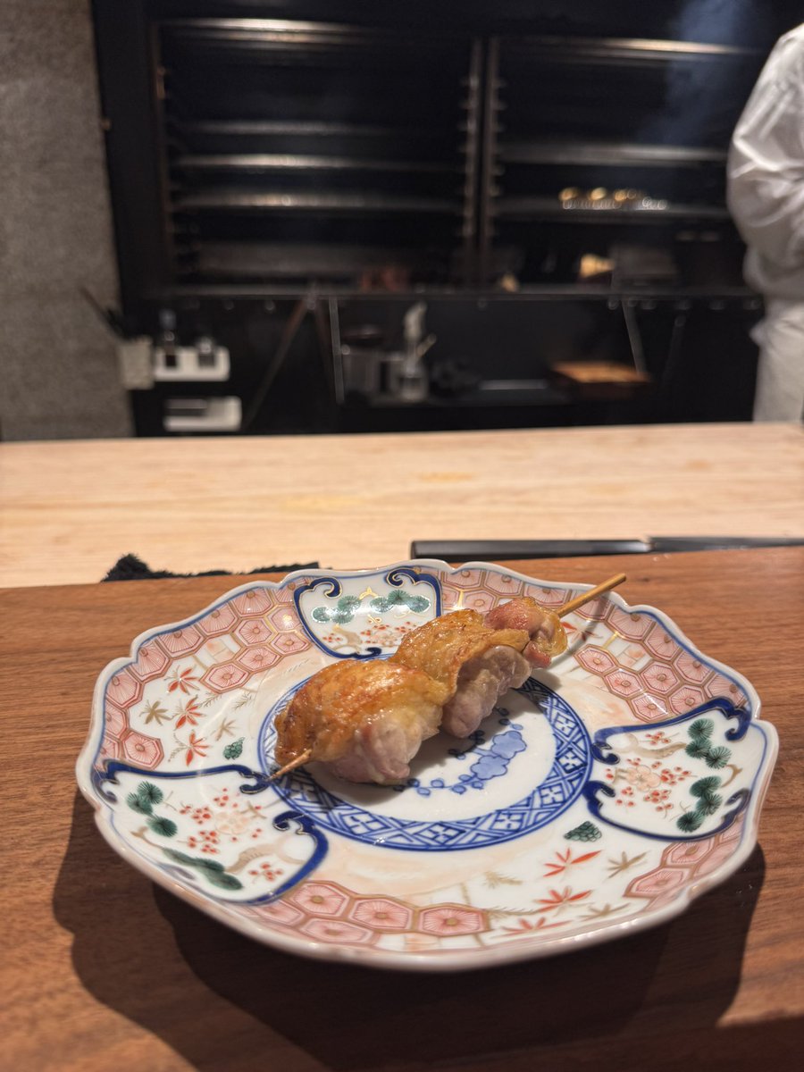 missy_kun's tweet photo. 薪鳥　新神戸 https://t.co/ZcbyIkse8c