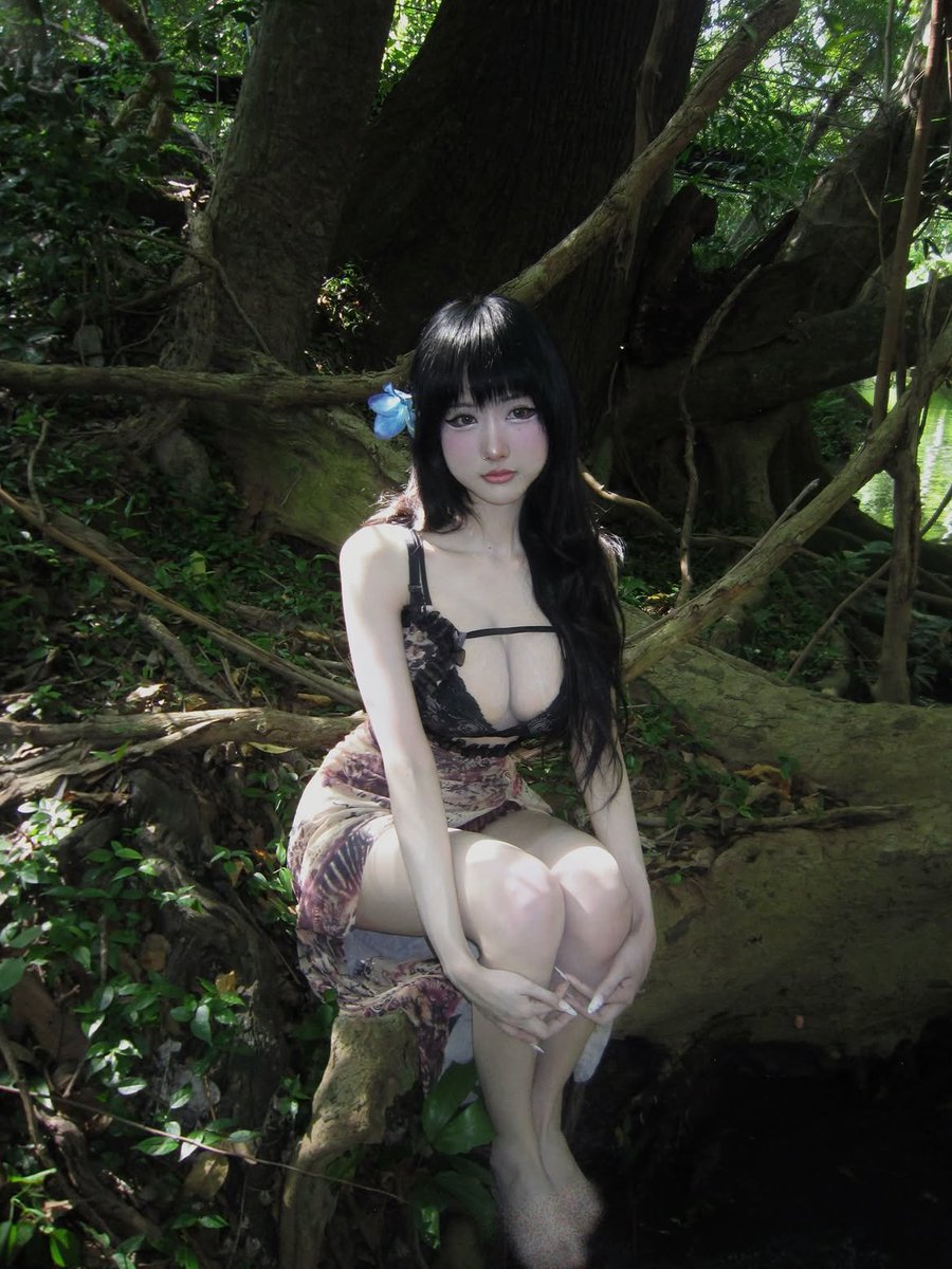 yukineee1108's tweet photo. one with nature https://t.co/wQanlli52U