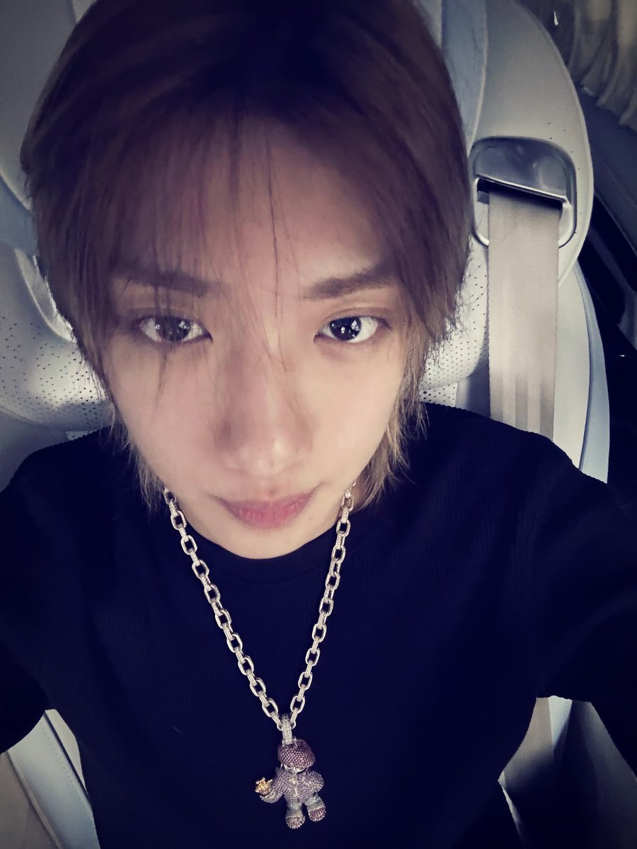 boothang38s's tweet photo. 내눈엔 이렇게보임 https://t.co/7Nkm3w0bxs