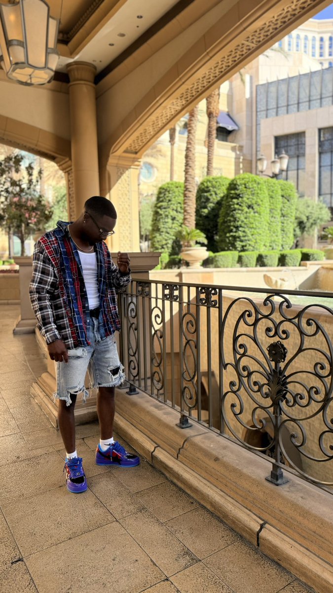 flyjay__'s tweet photo. 🖤 https://t.co/7V6WHNefOQ