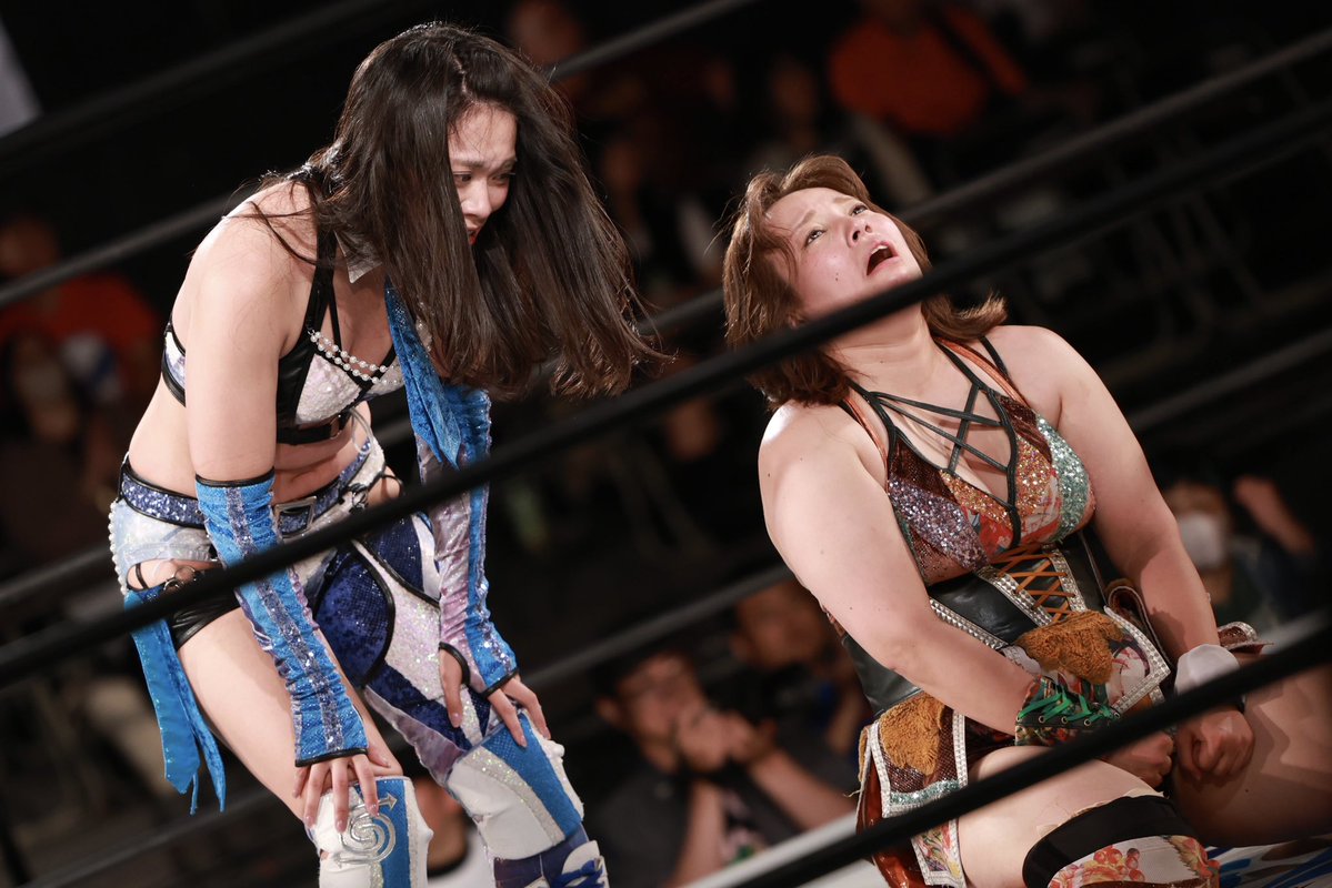 LookAtChill's tweet photo. 伝えたいことは全部あーみんが伝えてくれる
月のようなゆうこが隣にいるからな
#wavepro #櫻井裕子 #網倉理奈 https://t.co/JVclOCiLuo