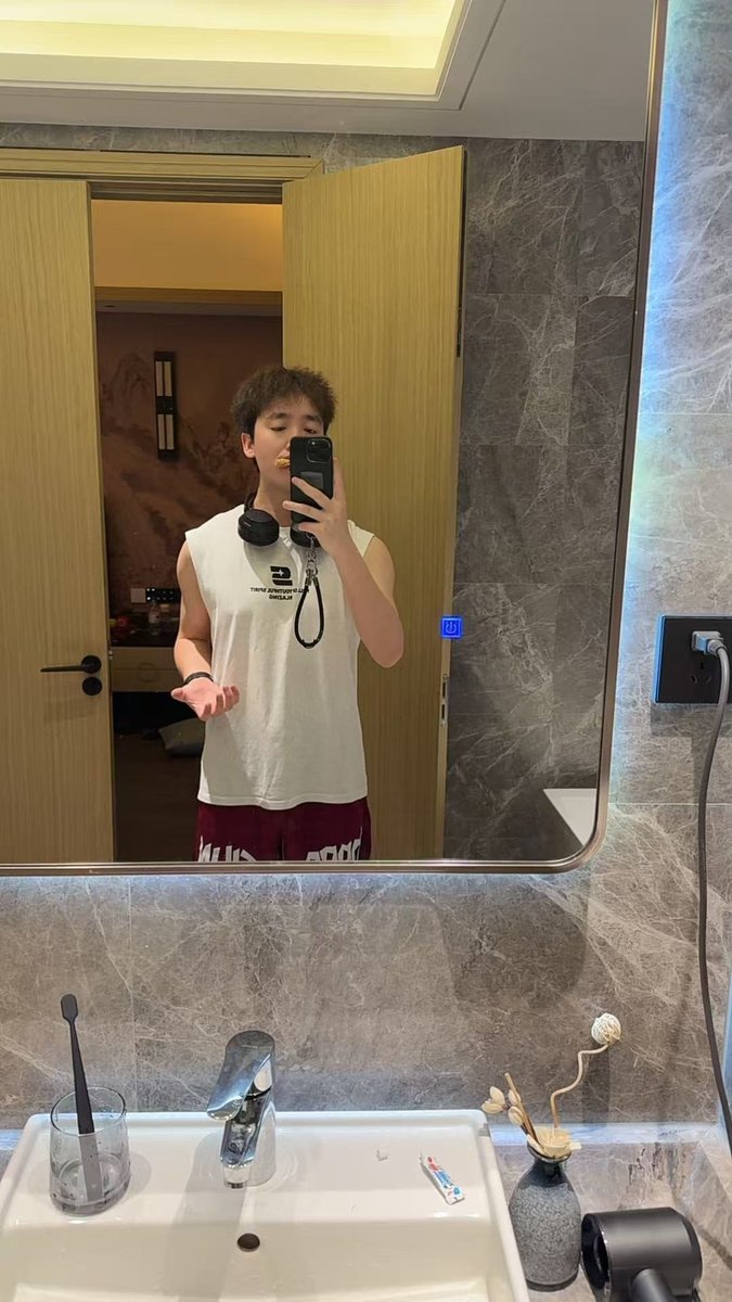 S_xiaomu's tweet photo. 很难理解
为什么始终找不到 py https://t.co/G1EFNODGSg
