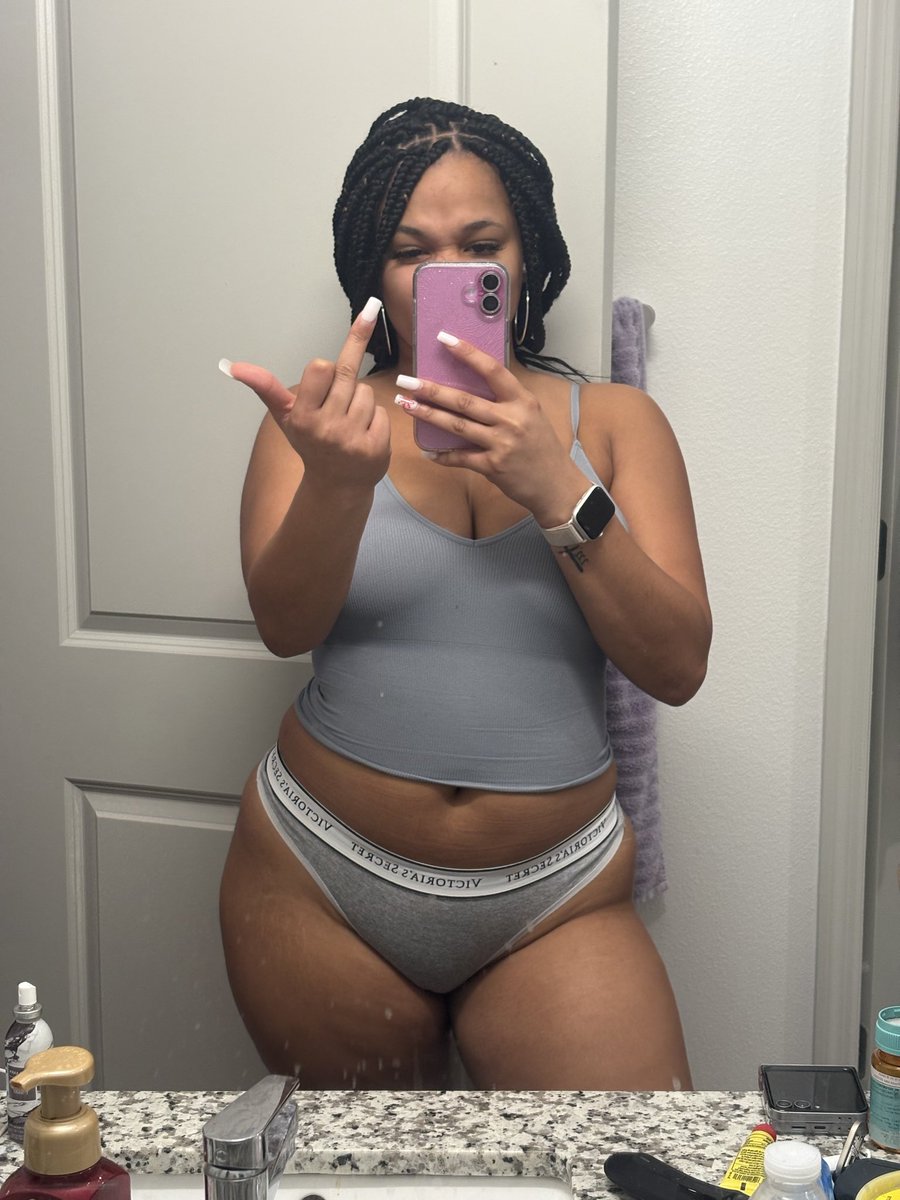 princessxtzy's tweet photo. turn your brain off &amp; let me take control 🙂‍↕️ https://t.co/oGiecxm2Js