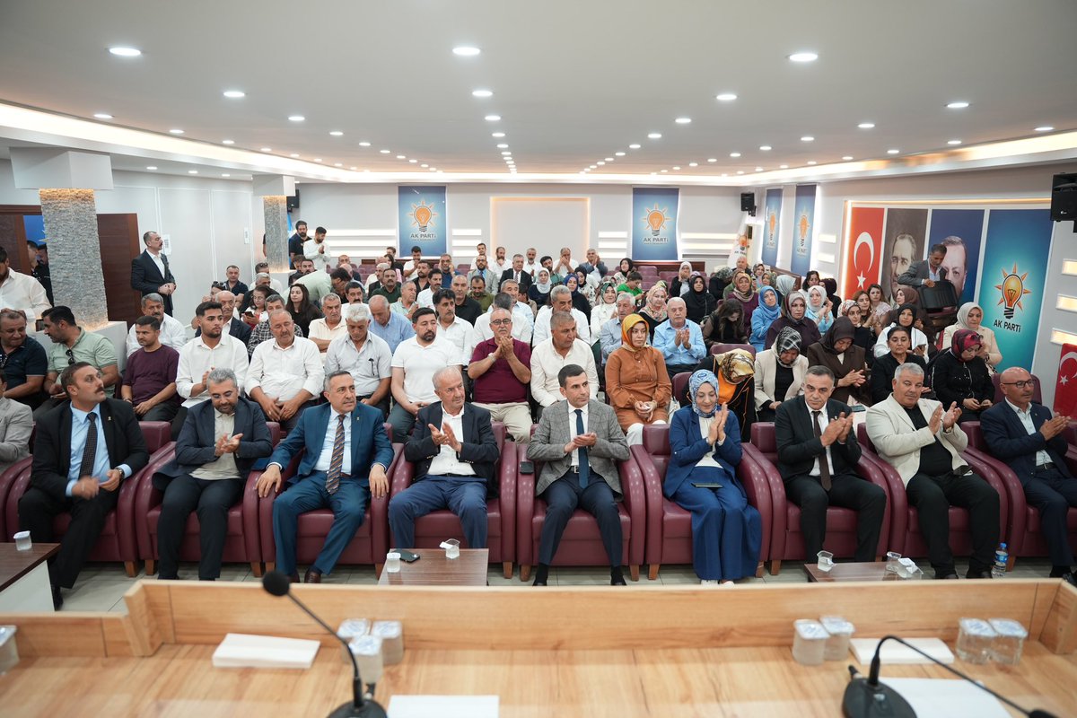 Recep_ayd25's tweet photo. 📍Van 
İl Danışma Meclisi Toplantımızı,ortak akıl,istişare kültürü ve teşkilat ruhu çerçevesinde birlik ve beraberlik içerisinde gerçekleştirdik. Çalışmalarımızı değerlendirerek hedeflerimizi yeniden ele aldık.

Katlı sunan tüm dava arkadaşlarımıza teşekkür ediyorum.@abuyukgumus https://t.co/o06VuOje2F
