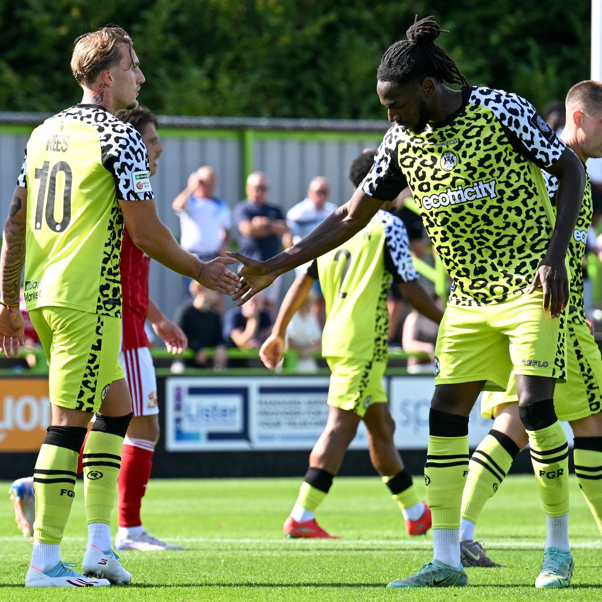 FGRFC_Official's tweet photo. Good to see you back amongst the goals yesterday, Ricky ⚽

#WeAreFGR💚 https://t.co/8kZo1rXLYa
