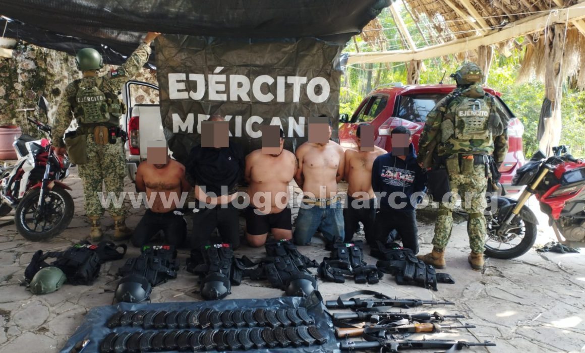 blogdelnarcomex's tweet photo. Fuerzas Federales reventaron en Zapopan, Jalisco, una finca del Grupo RR del CJNG, detuvieron a seis Sicarios y aseguraron armamento, LEE MÁS AQUÍ 👇👉 https://t.co/2heLUzQmRF https://t.co/sG7iLdcbHq