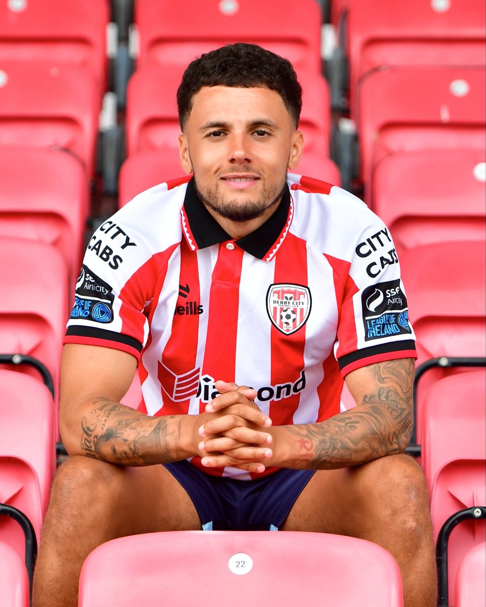 derrycityfc's tweet photo. Welcome, Tyler Smith! 🔴⚪️ https://t.co/QDKMsb4Qbj