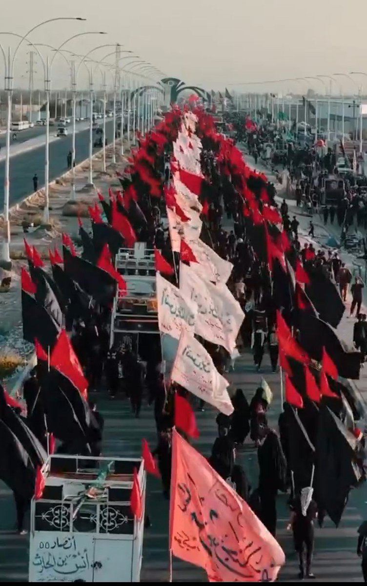 WGlnar's tweet photo. پیاده‌روی اربعین فقط یک سفر نیست؛ تجدید عهدی است با امام حسین(ع). یعنی به او می‌گوییم: اگر روزی حق به یاری ما نیاز داشت، آماده‌ایم در مسیر حقیقت قدم برداریم، از آسایش خود بگذریم و تا آخر بر عهد و آرمان‌هایش بمانیم.
#یا_لثارات_الحسین 
#رستاخیز_امت https://t.co/aGns8poFui