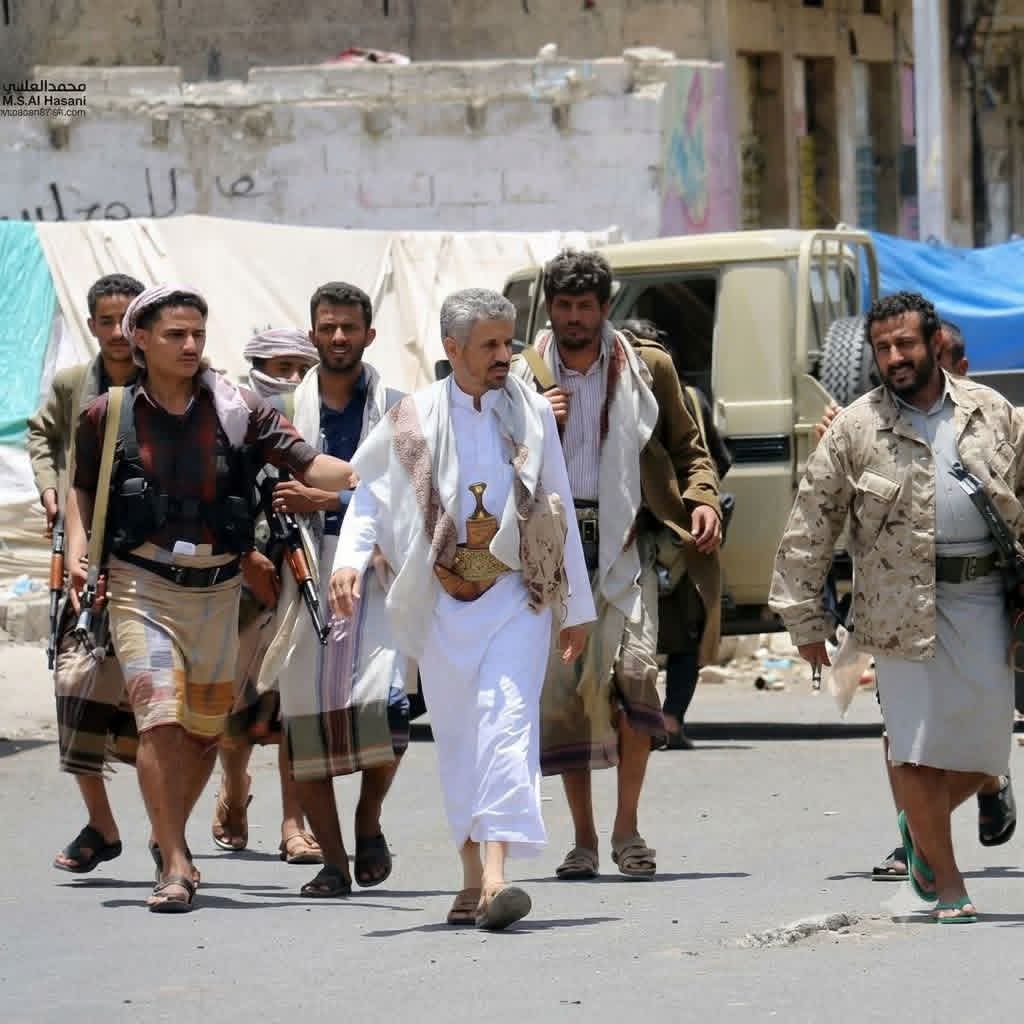 Bashir5Saeed's tweet photo. أعيدوا الشيخ حمود المخلافي والجنرال علي محسن إلى أرض الوطن وكل قيادات الشرعية منشان تعود صنعاء إلى حكم الشرعيه اما ضياع الوقت وتعيين سلفيين وعفافيش وانتقاليين بيزيد من تعقيدات المعركه

#المقاومه_الشعبيه_تمثلنا https://t.co/vWg9ZawxSg