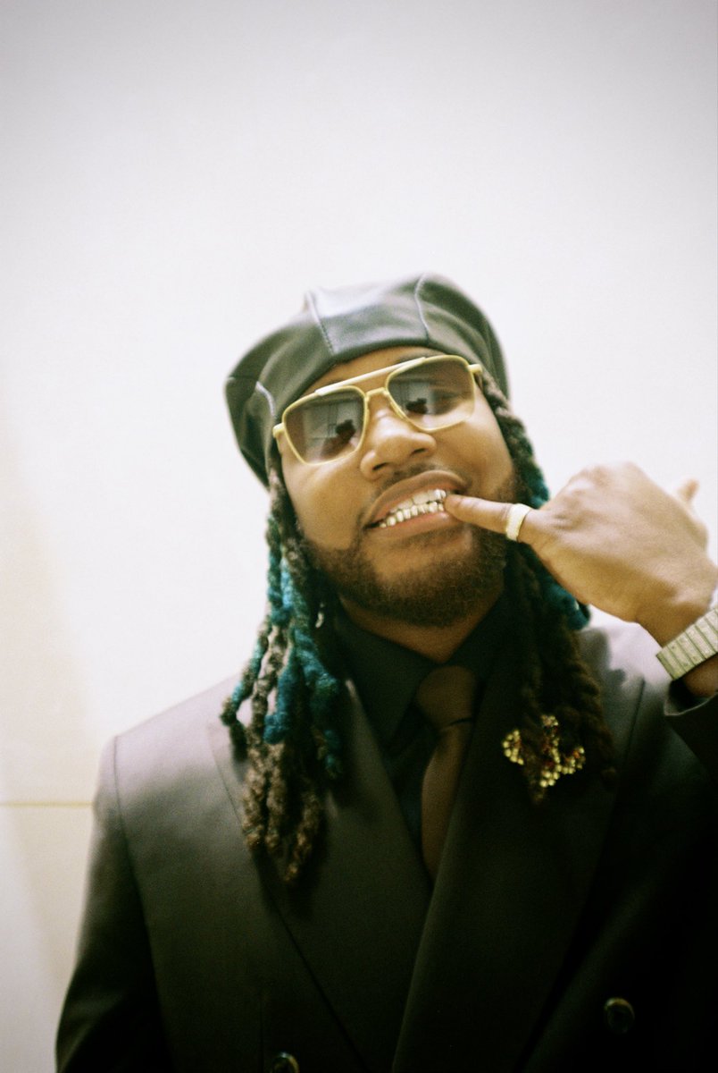 Leon Thomas tweet media