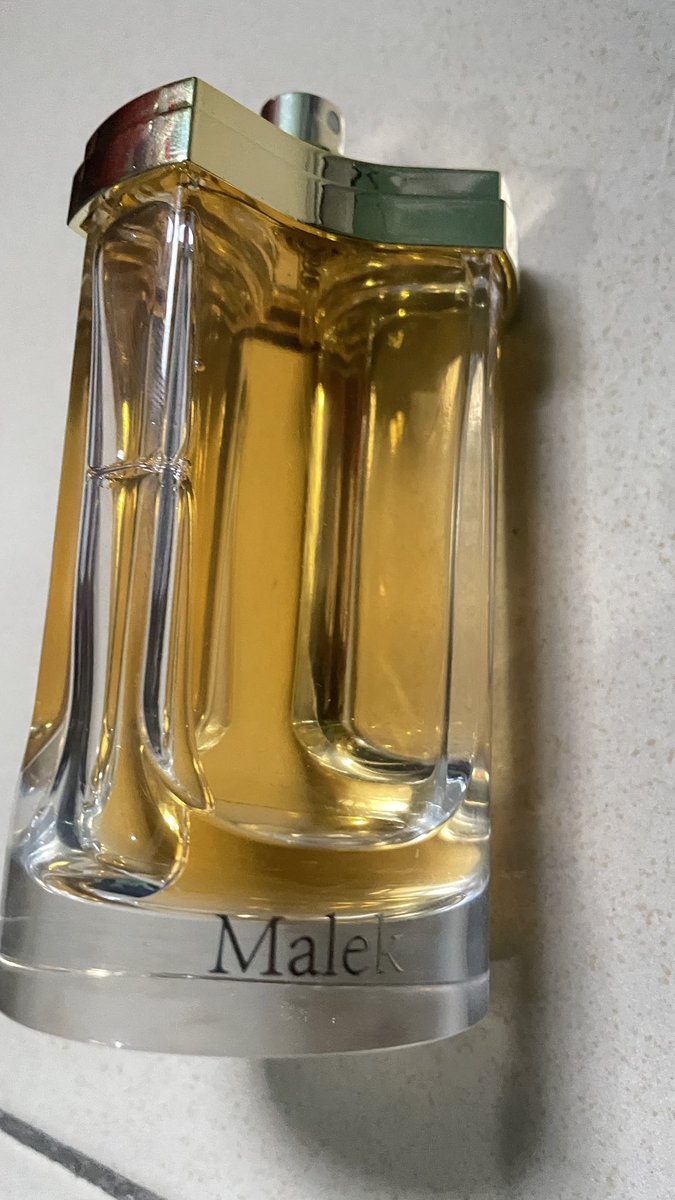 believeasama's tweet photo. @the_beardedsina Omor got this,
Smell is so off 

How do people use this 
Please I need to dash it out https://t.co/id9mI3HjWU