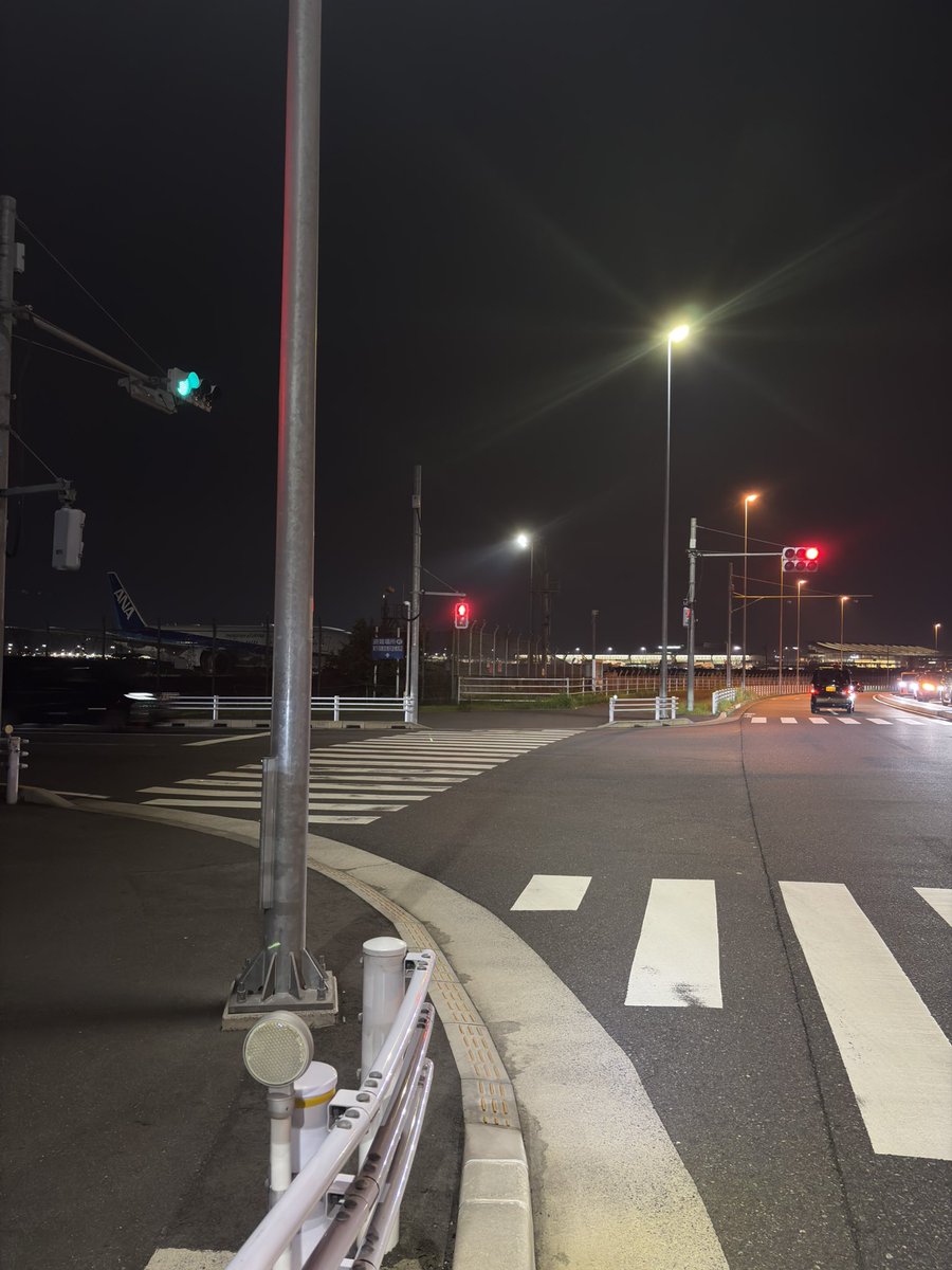cashlessisfun's tweet photo. 終電ないので蒲田からHELLO CYCLINGで爆走 https://t.co/OcV8k1P7pv
