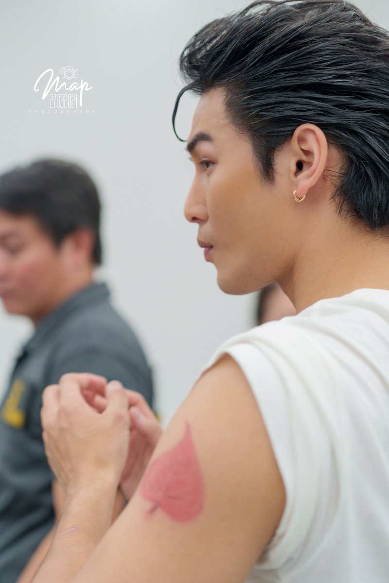 MAP27032021's tweet photo. ไม่รู้จะได้เห็นลุคแบบนี้อีกเมื่อไร ขอลงเก็บไว้หน่อย 

#TrueAF2026
@Nnattawin1 #ApoNattawin https://t.co/NVPMcFdATE