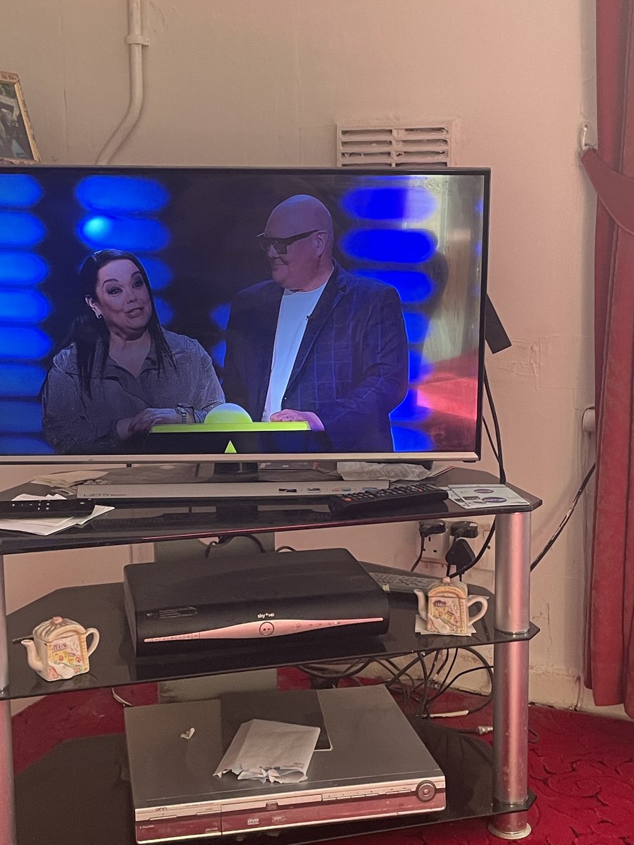 BernieTucker66's tweet photo. Watching @reallisariley and @dominicbrunt on the #hitlist  xx https://t.co/ce2GgDRMfc