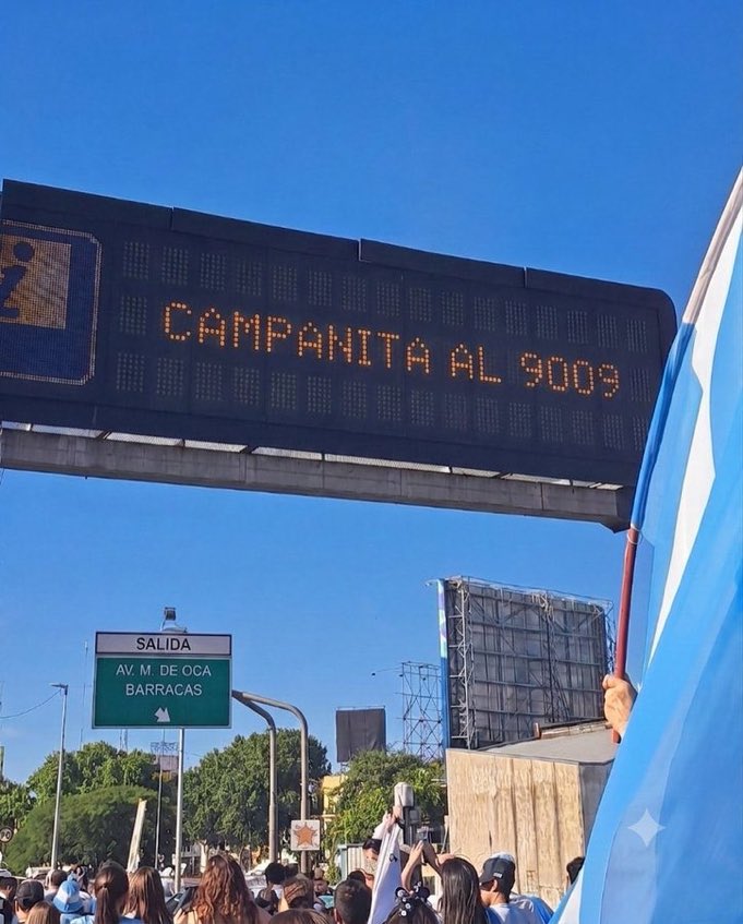 BlissedRtu's tweet photo. Lloro lo que ponen en la calle somos todos 

CAMPANITA AL 9009

#GranHermano https://t.co/NxFA296kRT