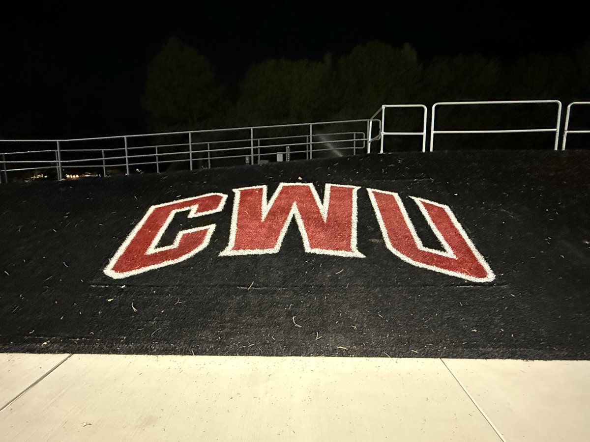 Jude_Travinski2's tweet photo. SO GRATEFUL FOR SUCH A GREAT OPPORTUNITY YESTERDAY AT THE @CWUFB SHOWCASE. IT WAS GREAT TO BE OUT THERE AND COMPETE WITH THE BEST IN THE PNW!

Thank you to @CoachAnguayCWU @Coach_Power @SamKing10 #football #sports #cwu #Recognizes #agtgz https://t.co/1a2L54XqiU