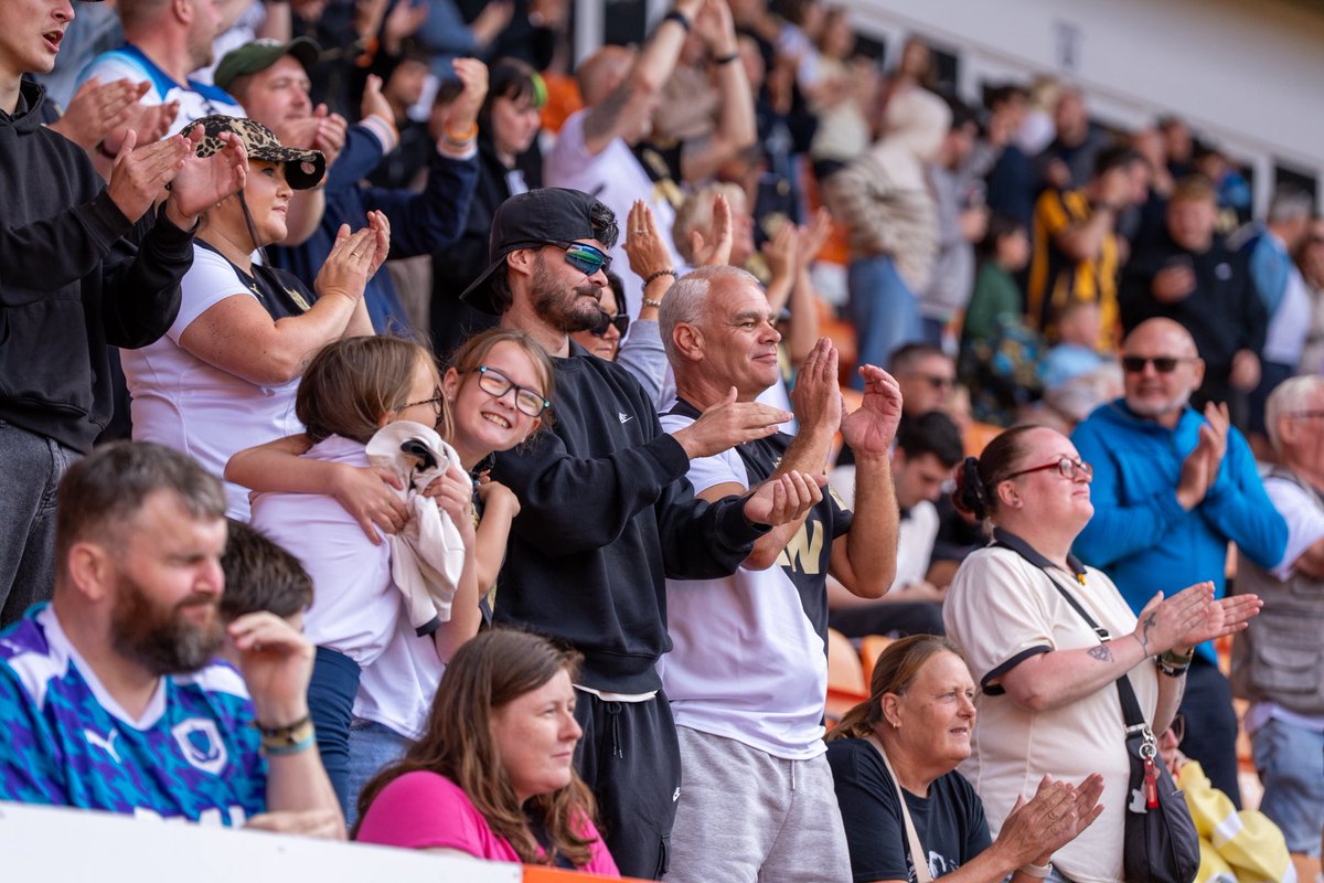 OfficialPVFC's tweet photo. Tickets for our trip to Wolves are now on general sale, with sales approaching 1,800 👏 

#PVFC https://t.co/XY66McRHUq