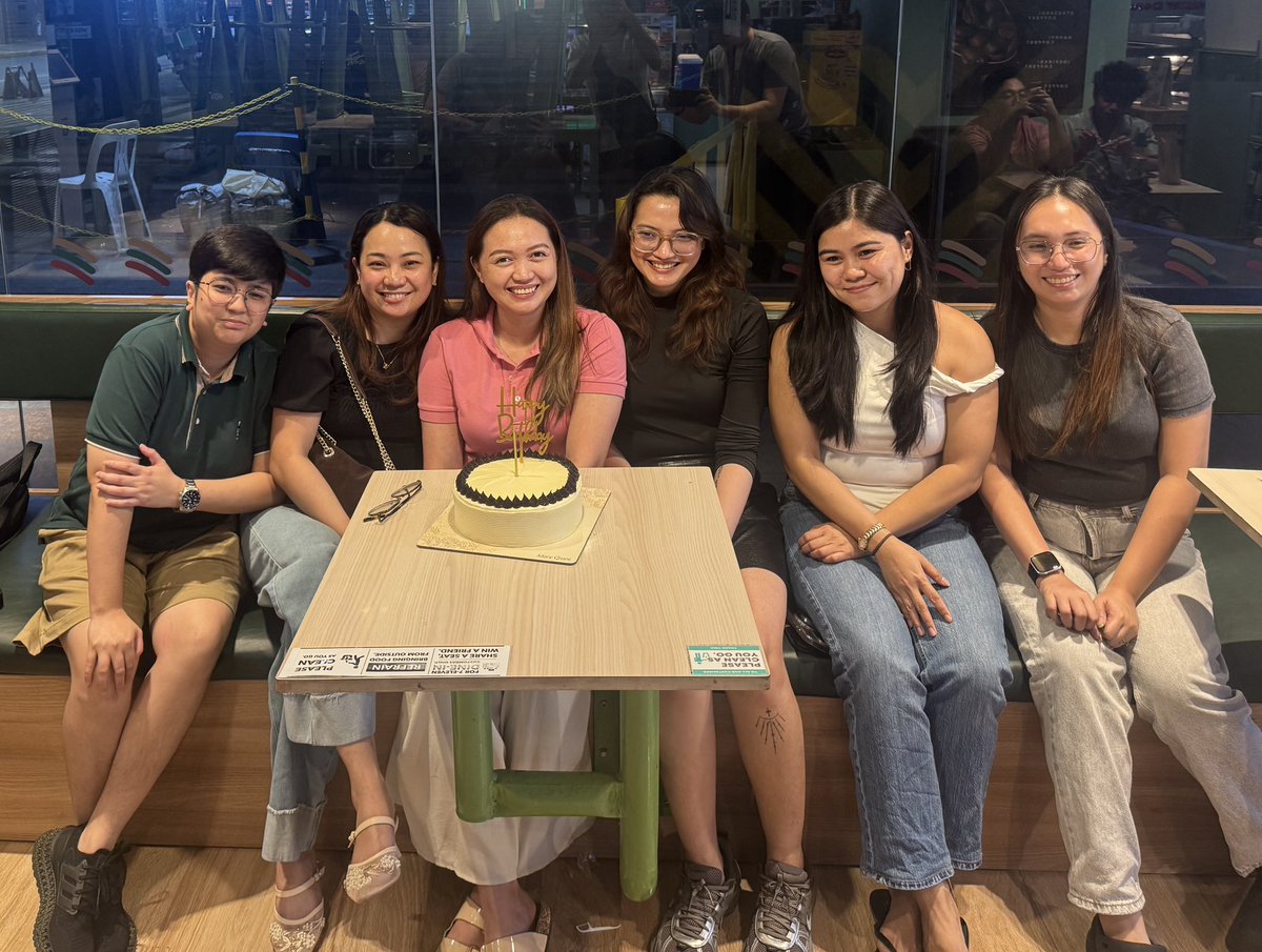 menggarutay's tweet photo. PUPLHS core group. 🤍 https://t.co/DW9Stuvei8