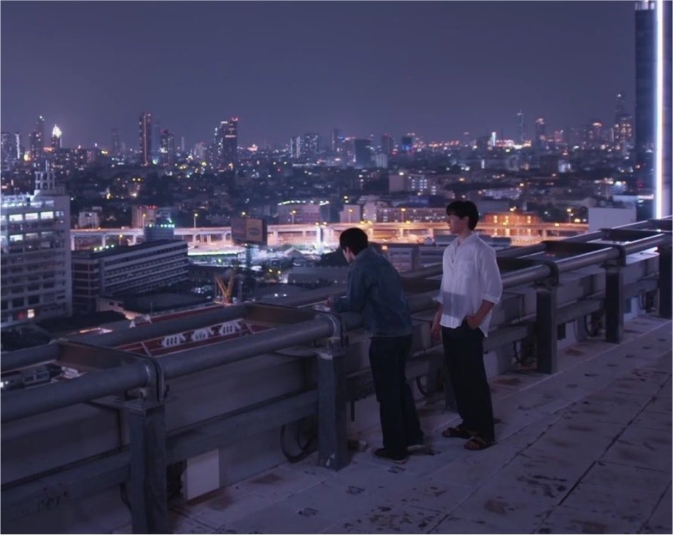 GJS_52Hz's tweet photo. สุดท้ายตอนจบก้อขึ้นมาจีบกันบนดาดฟ้าเหมือนเดิม เหมือนตอนที่พบกัน นายสองบาท ก้อมีแค่นายคนเดียว ส่วนไอ้บ้าก้อมีได้คนเดียว 555 เกิดมาคู่กันอะเนอะ แต่ ผอ นี่แกเอาผมลงแล้วหล่อมากอะ ล่าสุดจะพาแฟนไปเที่ยว ตปท ที่ถามทุกวี่ทุกวันคือจะพาไปเดทงิ้ ส่วนน้องซันก้อคือจูบเขาก่อนครั้งแรก ลูกแม่ใจเป็นของเขาแล้วสินะ 😂 คงต้องบอกว่า มาส่งเจ้าไว้ส่ำนี้หละ ปลายฟ้าให้เขาพาหย่าง~ 💜🩵✨
ผมจะ คถ ตลอดว่ามันสนุกมากคับ ✋🏻

PAYBACK THE SERIES FINAL EP

#PaybackFinalEP
#PAYBACKTheSeries
#toptapminlee